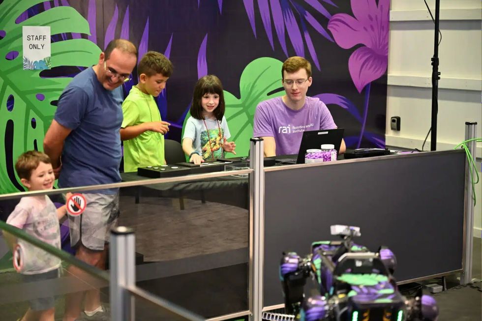What Happened When We Set Up a Robotics Lab in a Mall