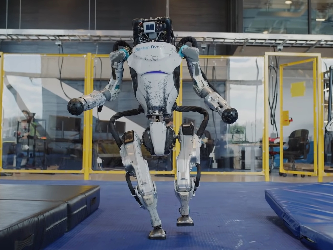 Boston Dynamics Atlas (Hydraulic) photo 5